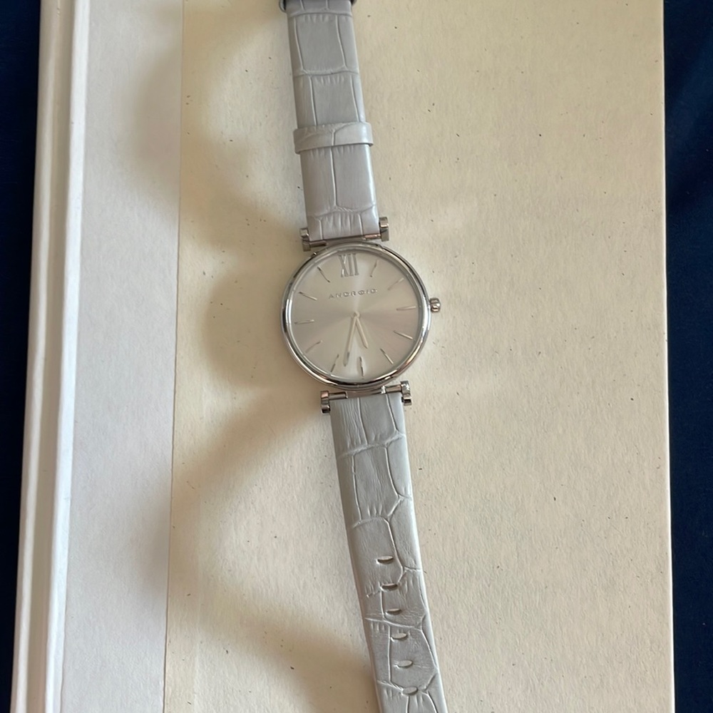 Android silver Women’s watch